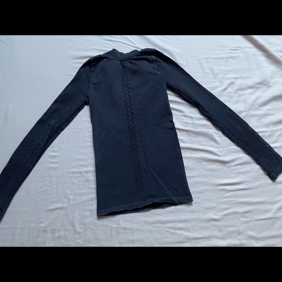 Free People Movement: women’s xs/s long sleeve quarter zip - Picture 4 of 4